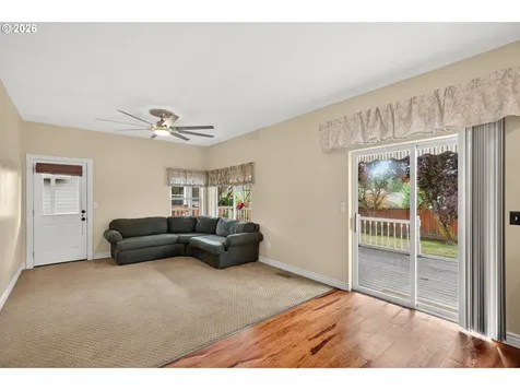 721 S Park Street Carlton OR 97111
