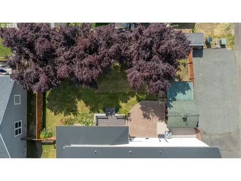 721 S Park Street Carlton OR 97111