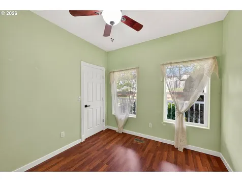 721 S Park Street Carlton OR 97111
