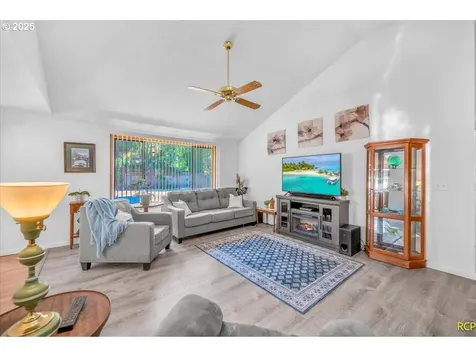 3305 Park Drive Columbia City OR 97018
