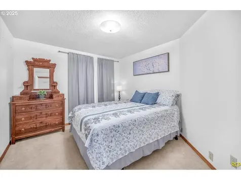 3305 Park Drive Columbia City OR 97018