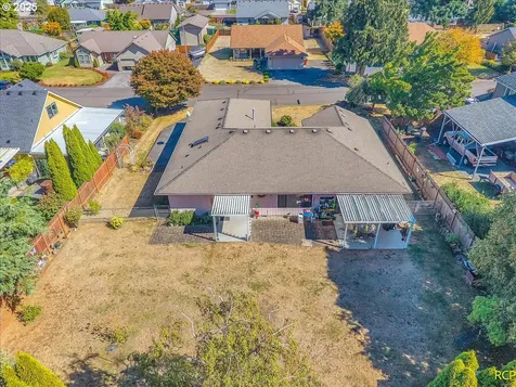 3305 Park Drive Columbia City OR 97018