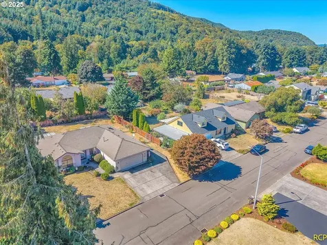 3305 Park Drive Columbia City OR 97018