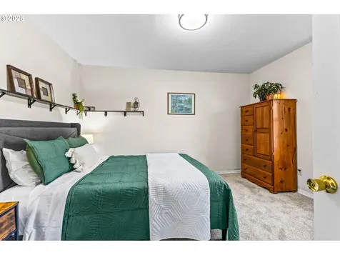 1570 SW Hill Street Dallas OR 97338