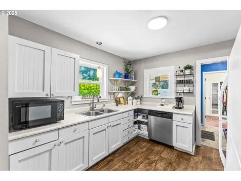 1570 SW Hill Street Dallas OR 97338