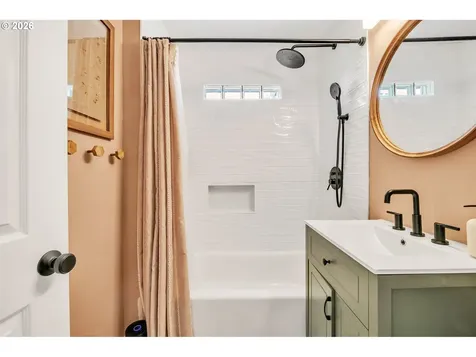 3811 Souza Street Eugene OR 97402