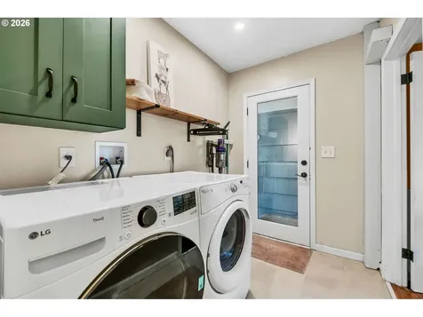 3811 Souza Street Eugene OR 97402