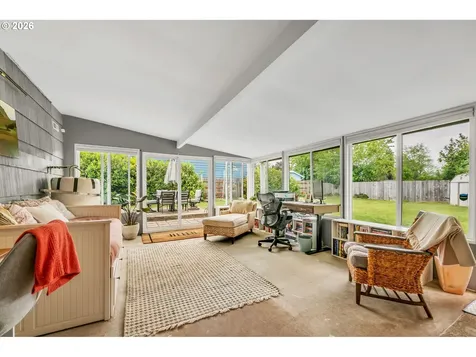 3811 Souza Street Eugene OR 97402