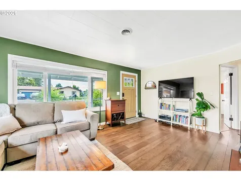 3811 Souza Street Eugene OR 97402
