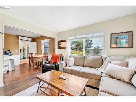 3811 Souza Street Eugene OR 97402