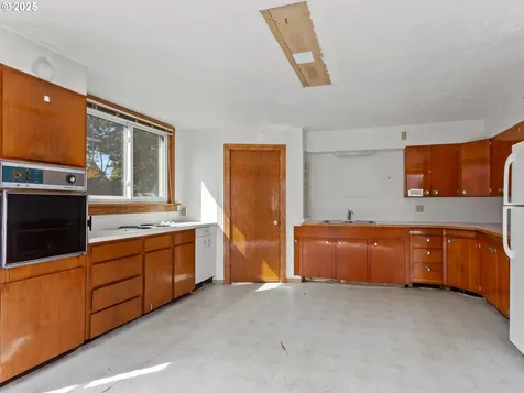 3954 SE Taylor Street Portland OR 97214
