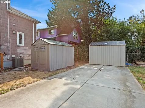 3954 SE Taylor Street Portland OR 97214