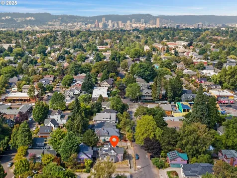 3954 SE Taylor Street Portland OR 97214