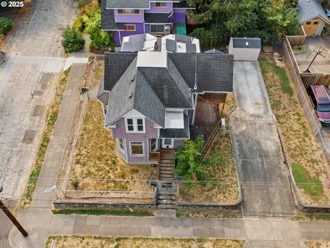 3954 SE Taylor Street Portland OR 97214