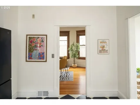 2002 NE 13th Avenue Portland OR 97212