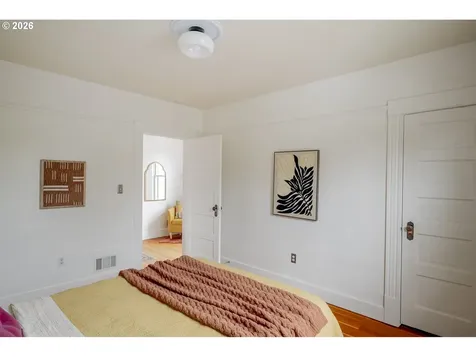 2002 NE 13th Avenue Portland OR 97212