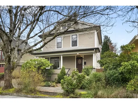 2002 NE 13th Avenue Portland OR 97212