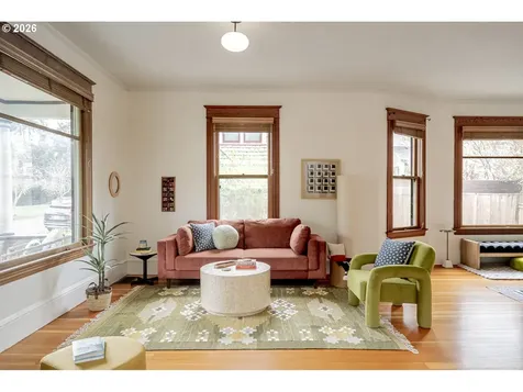2002 NE 13th Avenue Portland OR 97212