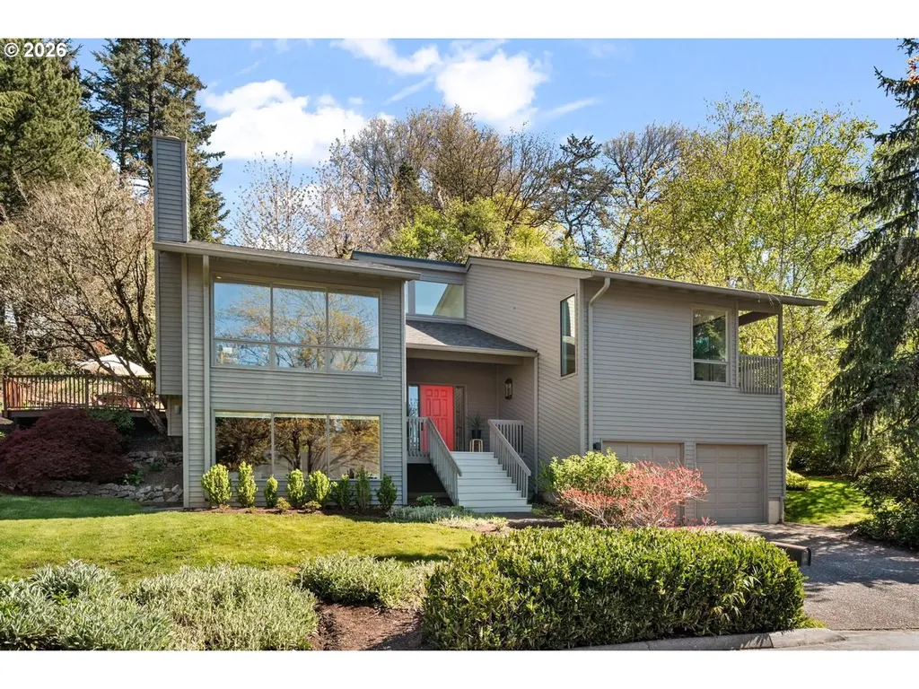 5745 SW Gaines Court Portland OR 97221