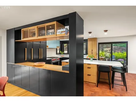 5745 SW Gaines Court Portland OR 97221