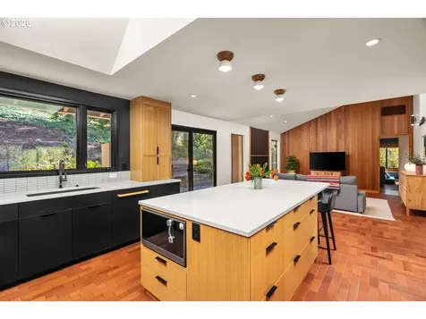 5745 SW Gaines Court Portland OR 97221