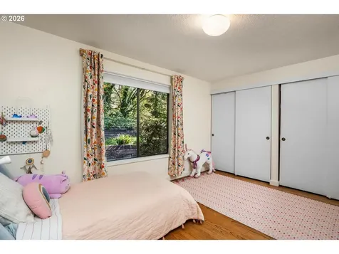 5745 SW Gaines Court Portland OR 97221