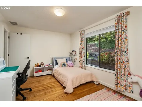5745 SW Gaines Court Portland OR 97221