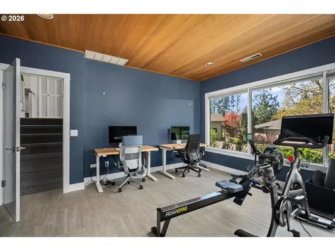 5745 SW Gaines Court Portland OR 97221