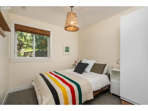 5745 SW Gaines Court Portland OR 97221