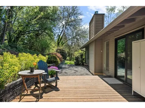5745 SW Gaines Court Portland OR 97221