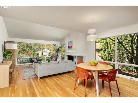 5745 SW Gaines Court Portland OR 97221