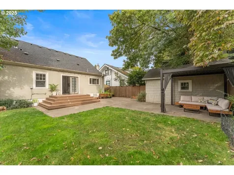 3142 NE Wasco Street Portland OR 97232
