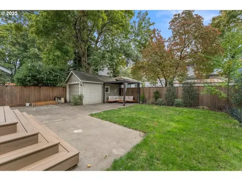3142 NE Wasco Street Portland OR 97232