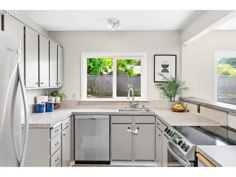 4934 SE Harvey Street Milwaukie OR 97222