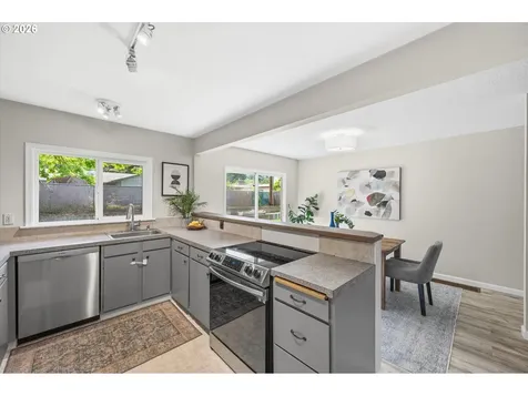 4934 SE Harvey Street Milwaukie OR 97222