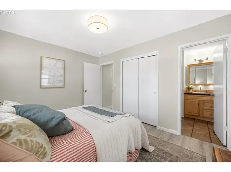 4934 SE Harvey Street Milwaukie OR 97222