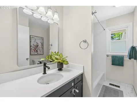 4934 SE Harvey Street Milwaukie OR 97222
