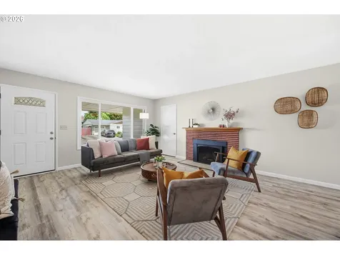 4934 SE Harvey Street Milwaukie OR 97222