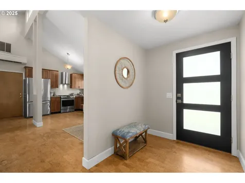 8130 SW Hemlock Street Portland OR 97223