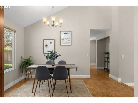 8130 SW Hemlock Street Portland OR 97223