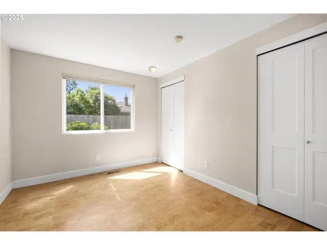 8130 SW Hemlock Street Portland OR 97223