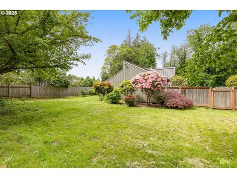 8130 SW Hemlock Street Portland OR 97223