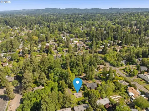 8130 SW Hemlock Street Portland OR 97223