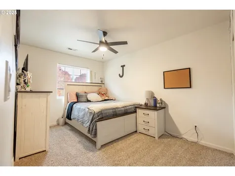 621 Jasmine Circle Independence OR 97351
