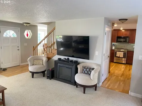 1841 E Sixth Avenue Sutherlin OR 97479