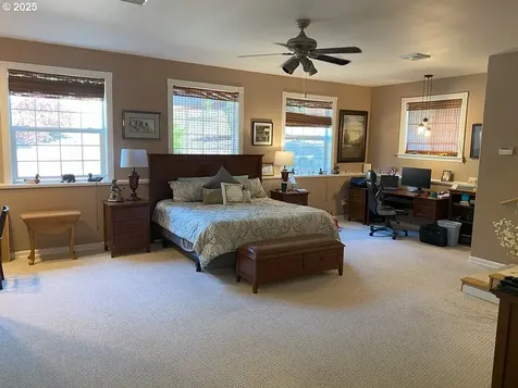 1841 E Sixth Avenue Sutherlin OR 97479
