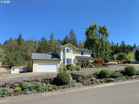 1841 E Sixth Avenue Sutherlin OR 97479