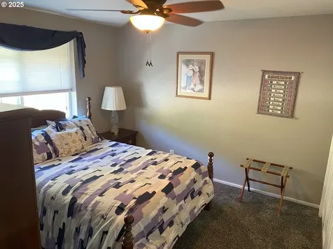 1841 E Sixth Avenue Sutherlin OR 97479