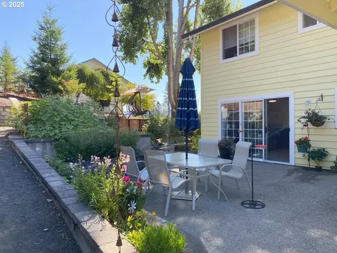 1841 E Sixth Avenue Sutherlin OR 97479