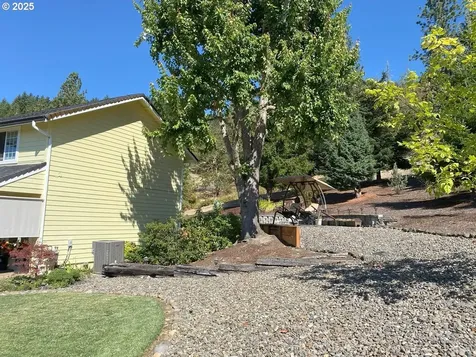 1841 E Sixth Avenue Sutherlin OR 97479